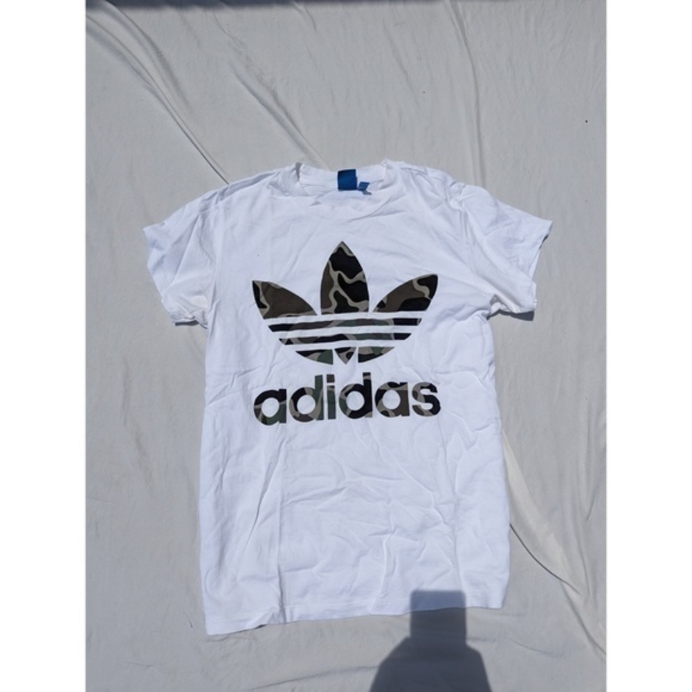 Adidas Classic Tee with Camo Logo